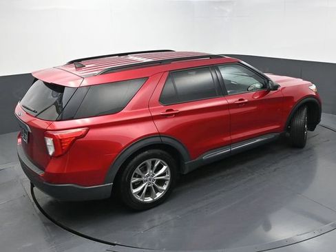 Used 2022 Ford Explorer XLT w/ Equipment Group 202A image 38