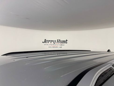 Used 2024 Jeep Wagoneer L Series II w/ Flexible Seating Group image 4