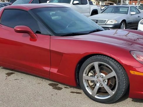 Used 2010 Chevrolet Corvette Coupe w/ Roof Package image 2