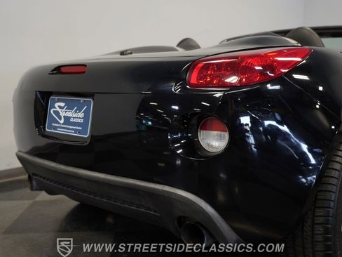 Used 2007 Pontiac Solstice GXP w/ Premium Package RWD image 31