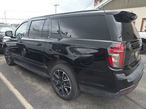 Used 2024 Chevrolet Suburban RST w/ Luxury Package AWD/4WD image 4