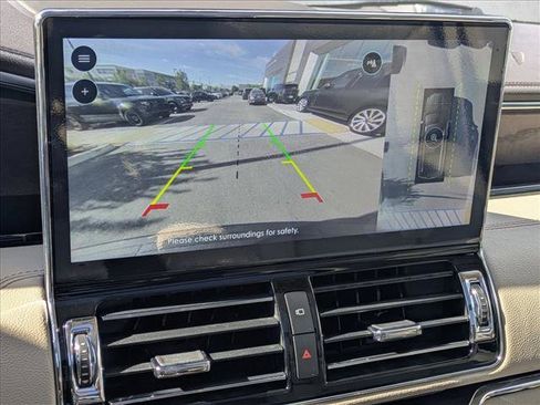 Used 2023 Lincoln Navigator Reserve RWD image 14