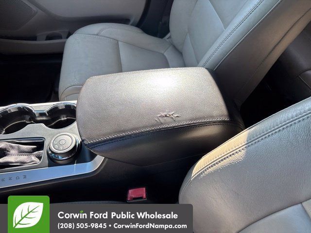 Used 2014 Ford Explorer XLT w/ Equipment Group 202A AWD/4WD image 22