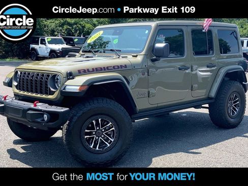 Certified 2025 Jeep Wrangler Unlimited Rubicon AWD/4WD image 1