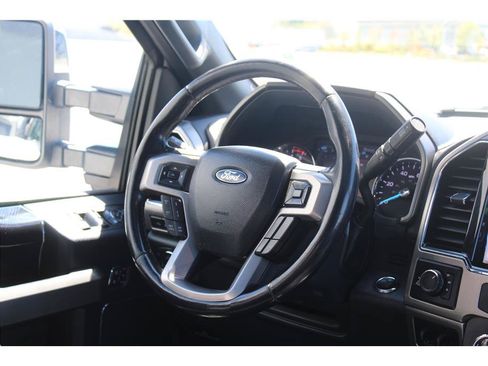 Used 2022 Ford F350 Platinum w/ FX4 Off-Road Package AWD/4WD image 16