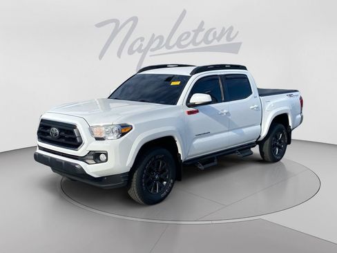Used 2021 Toyota Tacoma SR5 RWD image 1