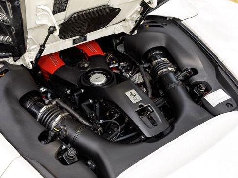 Used 2019 Ferrari 488 Spider RWD image 19