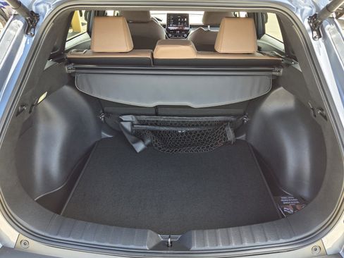 Used 2026 Toyota Corolla Cross XLE w/ Convenience Package image 9