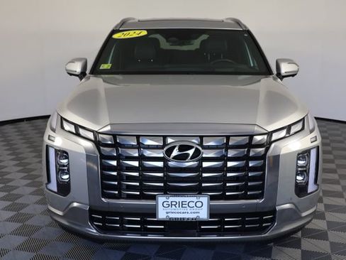 Used 2024 Hyundai Palisade Calligraphy AWD/4WD image 3