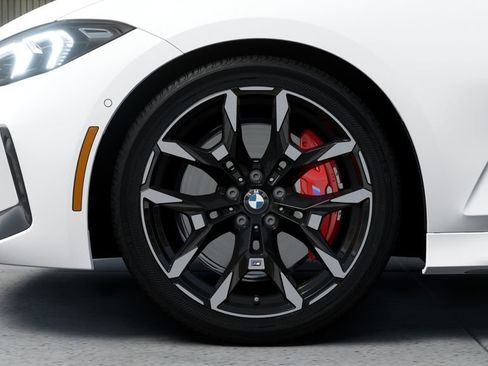 New 2026 BMW 330i Sedan w/ M Sport Package RWD image 7