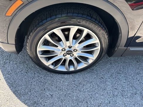 Used 2017 Lincoln MKC Reserve w/ Lincoln MKC Climate Package image 3