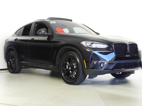 Used 2024 BMW X4 xDrive30i w/ Premium Package AWD/4WD image 4
