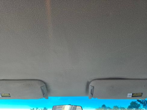 Used 1999 Buick Le Sabre Custom image 37