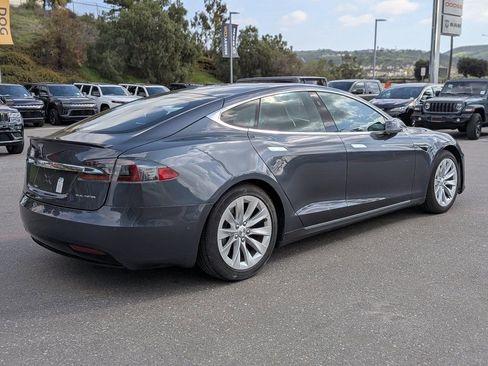 Used 2020 Tesla Model S Long Range image 6