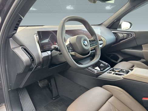 Used 2025 BMW X3 xDrive30i w/ Convenience Package image 4