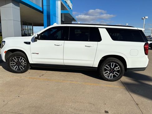 Used 2024 GMC Yukon XL AT4 w/ AT4 Premium Plus Package image 8