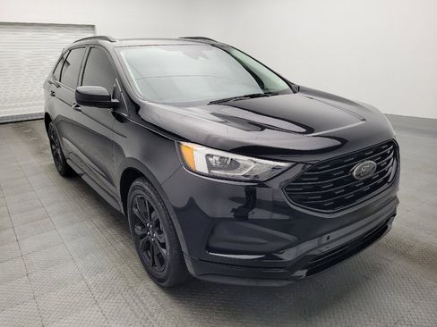 Used 2023 Ford Edge SE w/ Black Appearance Package image 13