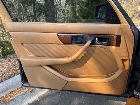 Used 1990 Mercedes-Benz 560 SEL image 24