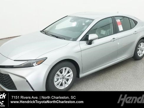 New 2026 Toyota Camry LE image 1