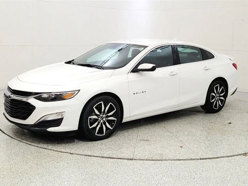 Used 2024 Chevrolet Malibu RS image 3