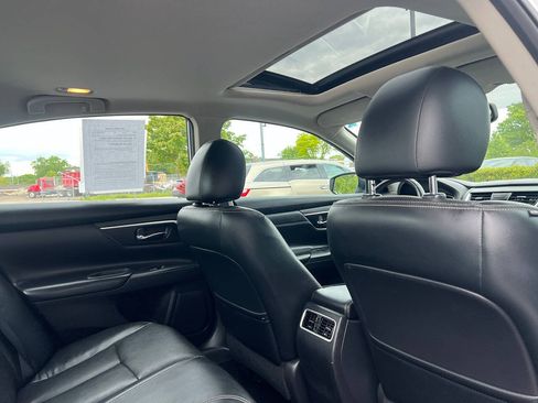 Used 2016 Nissan Altima 2.5 SL w/ 2.5 Technology Package FWD image 25