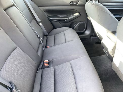 Certified 2024 Nissan Altima 2.5 SV FWD image 12