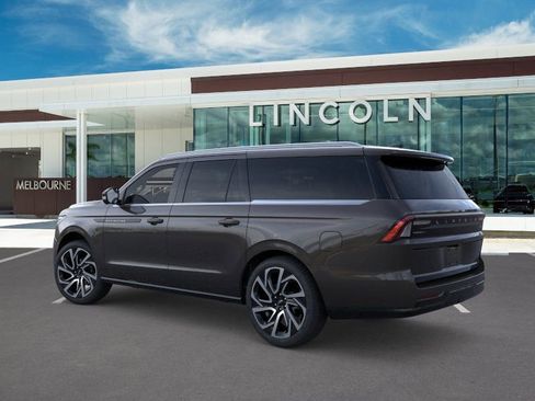 New 2026 Lincoln Navigator L Black Label AWD/4WD image 4