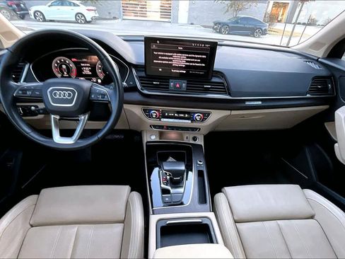 Used 2022 Audi Q5 2.0T Prestige w/ Prestige Package image 14
