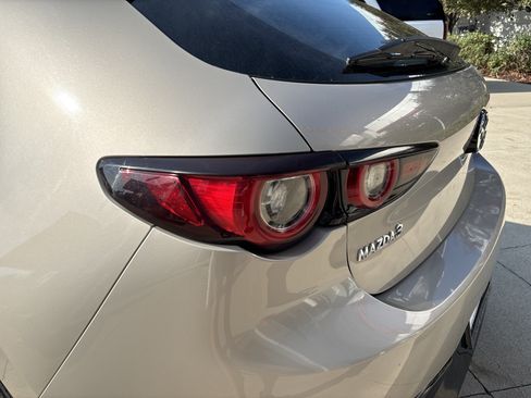 Used 2025 MAZDA MAZDA3 s Sport FWD image 12