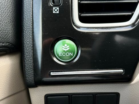 Used 2015 Honda Civic EX-L image 35