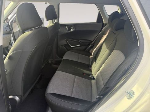 Used 2024 Kia Soul EX image 13