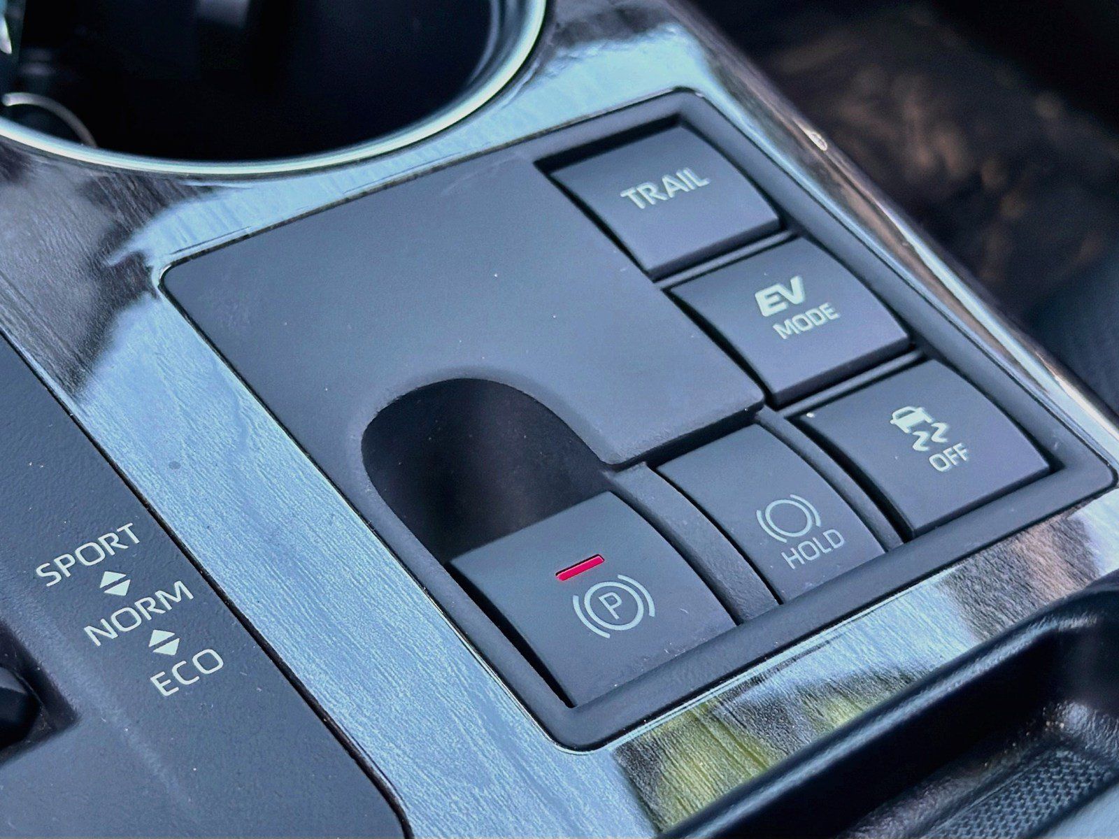 Used 2026 Toyota Highlander Limited AWD/4WD image 14