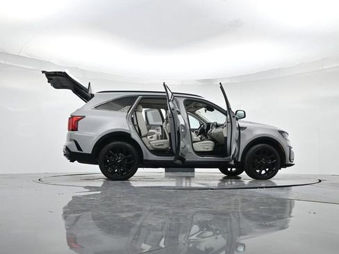 Used 2022 Kia Sorento SX image 47