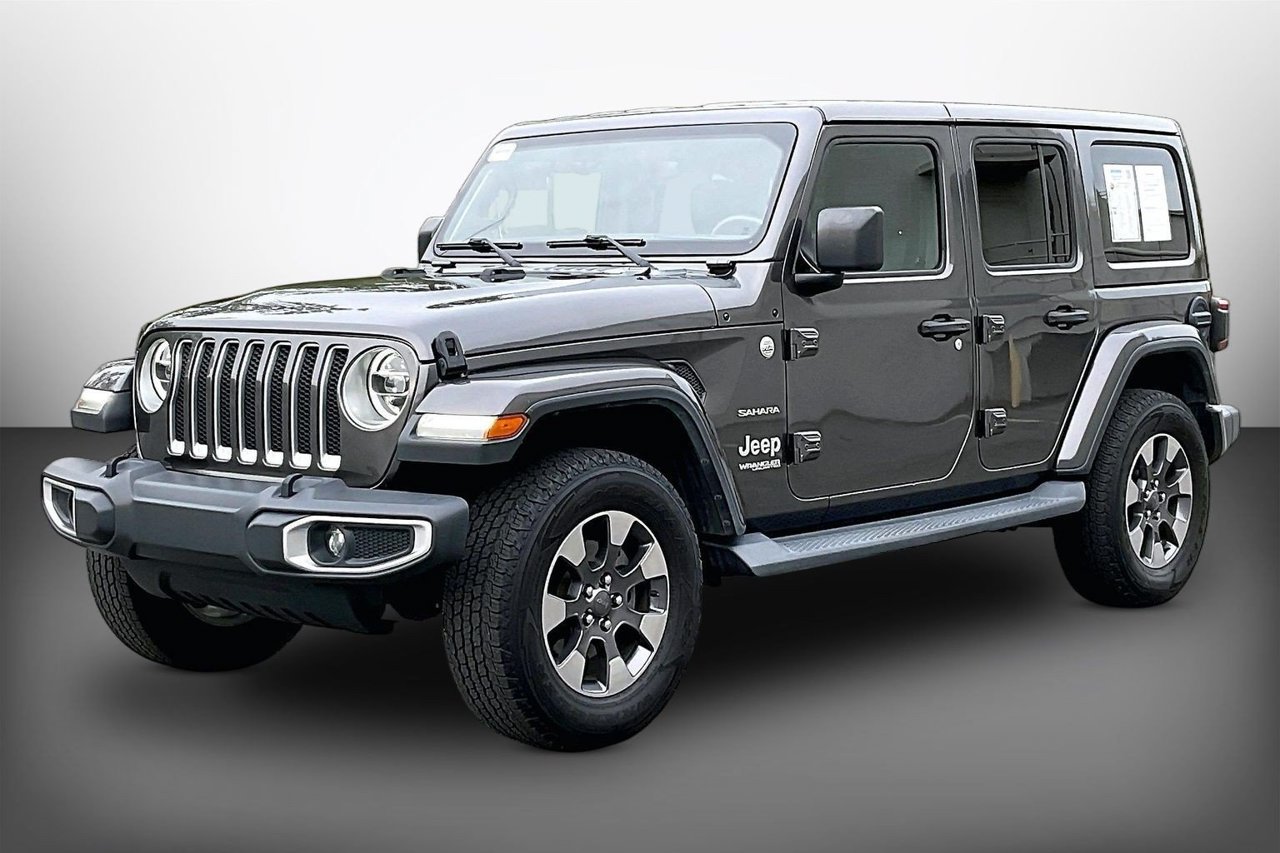 Certified 2018 Jeep Wrangler Unlimited Sahara w/ Dual Top Group AWD/4WD image 4