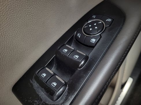 Used 2016 Lincoln MKX Reserve w/ Climate Package AWD/4WD image 27
