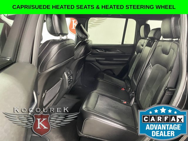 Used 2025 Jeep Grand Cherokee Altitude AWD/4WD image 20