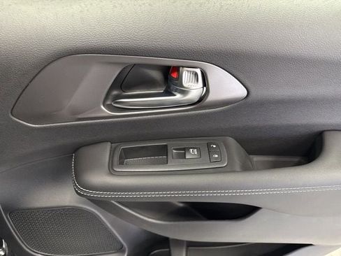 New 2026 Chrysler Pacifica Select w/ S Appearance Package image 48