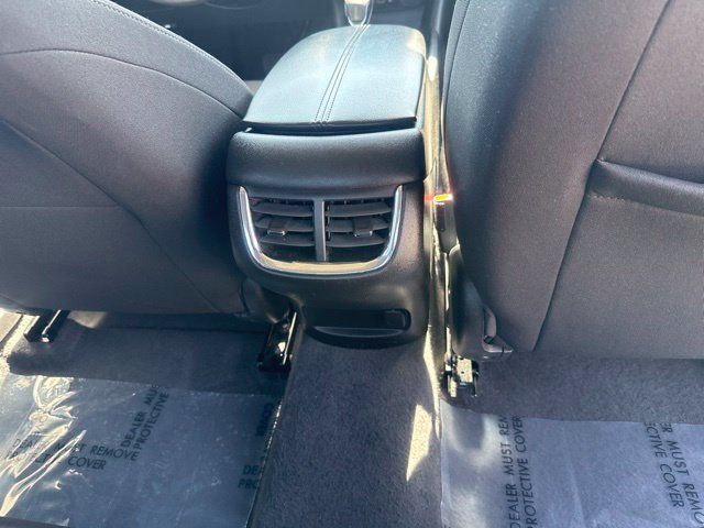 Used 2024 Chevrolet Malibu LT FWD image 27