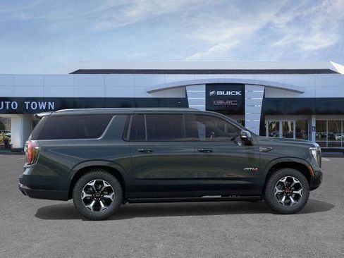 New 2026 GMC Yukon XL AT4 image 5