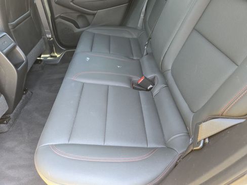 Used 2024 Chevrolet Trax RS w/ Sunroof Package FWD image 18