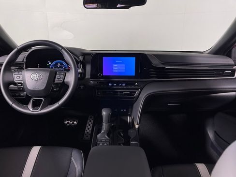 Certified 2025 Toyota Camry SE image 14