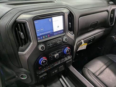 Used 2022 GMC Sierra 1500 Denali w/ Driver Alert Package II image 11