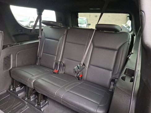 Used 2021 Chevrolet Suburban Z71 image 11