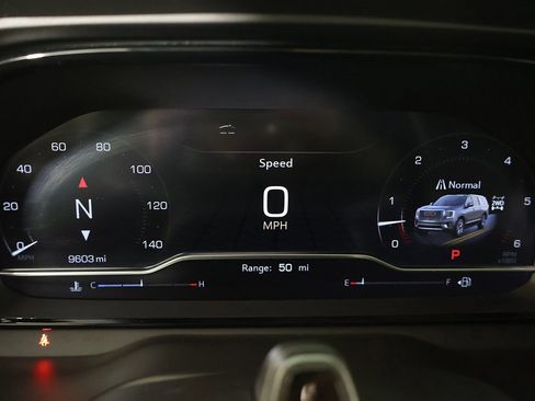 Used 2024 GMC Yukon Denali w/ Advanced Technology Package image 56