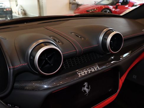 Certified 2022 Ferrari Portofino M image 98