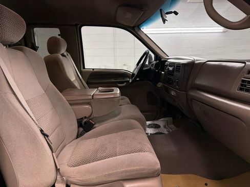 Used 2001 Ford F250 XLT image 23