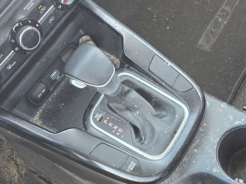 Used 2020 Kia Soul S FWD image 14