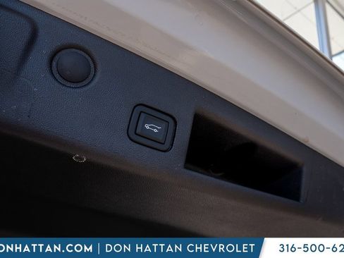 Used 2024 Chevrolet Equinox LT FWD image 35