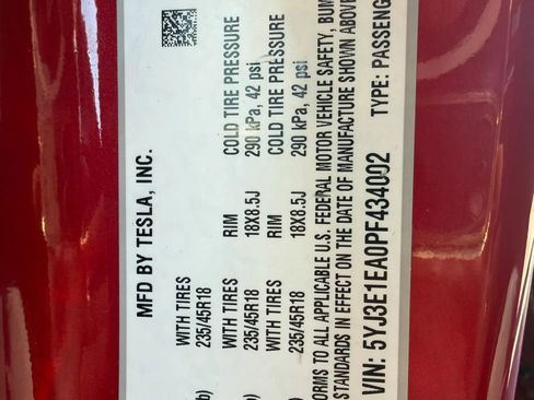 Used 2023 Tesla Model 3 Standard Range image 27