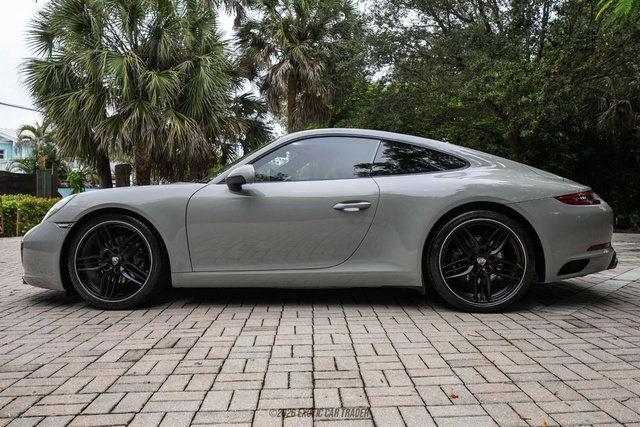 Used 2019 Porsche 911 Carrera RWD image 3